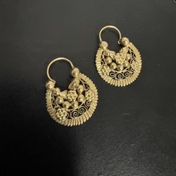 14k Gold earrings