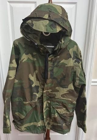Cold Weather Woodland Camouflage Parka US Military Jacket Medium Long Hooded just $25