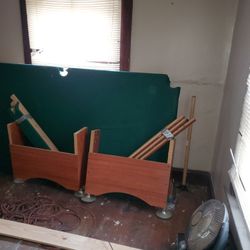 8ft. Pool Table 