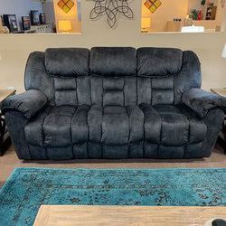 Capehorn Granite Reclining Living Room Set