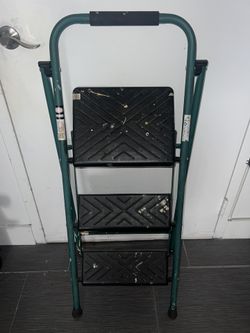3 foot stepping ladder