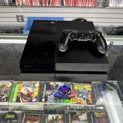 PlayStation 4 Complete $125 Gamehogs 11am-7pm