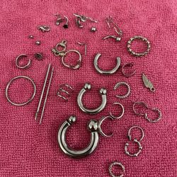 Horseshoe piercing