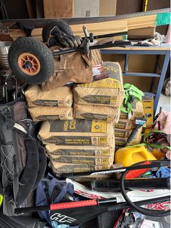 80lb concrete/ sakrete 22 bags