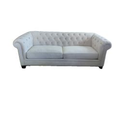 SOFA -*Diamond tufting and a lush velvety upholstery