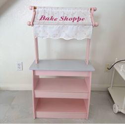 FAO Schwarz Kids Wooden Bake Shoppe Play Stand
