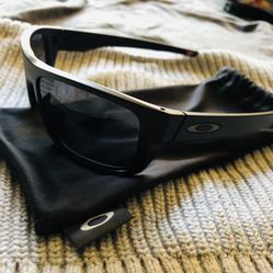 Oakley Sunglasses Brand New Open Box