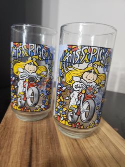 Miss Piggy 2 glass cups from 1990s mcDonalds promotion
