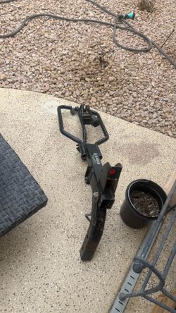 Hitch bike rack $5