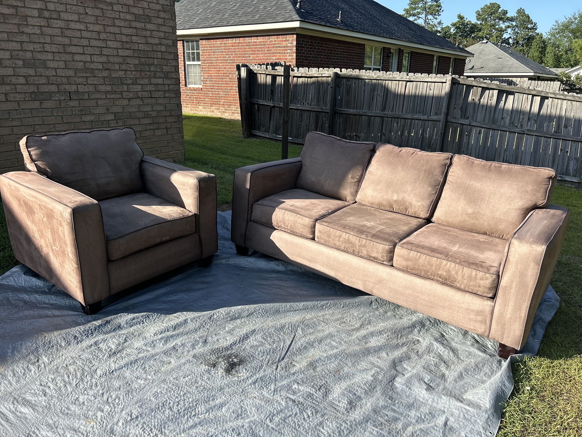 Brown Couch Set *FREE DELIVERY*
