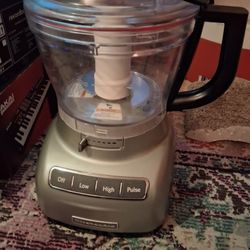 KitchenAid food processor contour silver finish. 