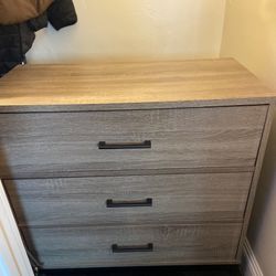 3 drawer Dresser/ Night Stand 