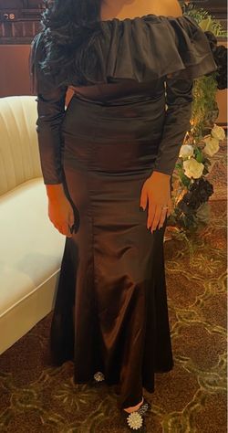 Formal black dress- size 8