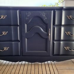 Elegant Dresser 