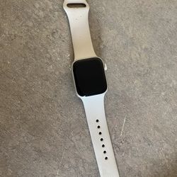 Apple Watch Series 8 