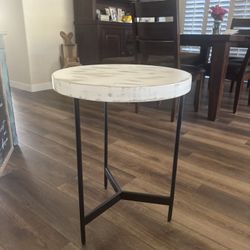 Shabby Chic End/Side Table