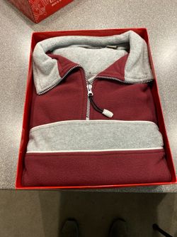 New fleece pullover size Large