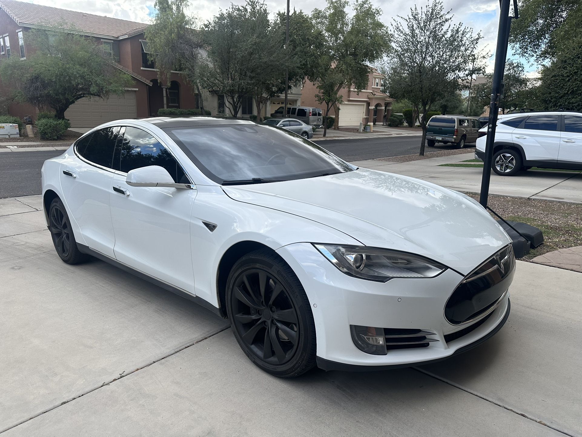 2015 Tesla S 85D Dual Motor 126k Miles Good Condition