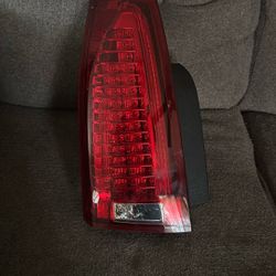 (08-14 )Cadillac CTS tail Light 