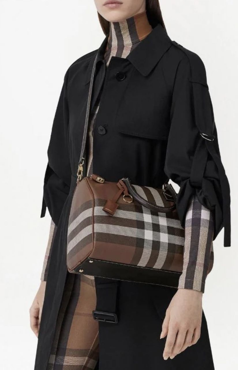 Burberry – Bowling Ball Bags