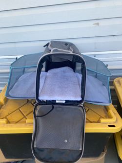 Expandable Soft-Sided Pet Carrier