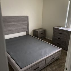 Queen Bedroom Set w/ Mattress Included