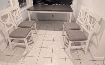 Dining Table and 4 Chairs Set