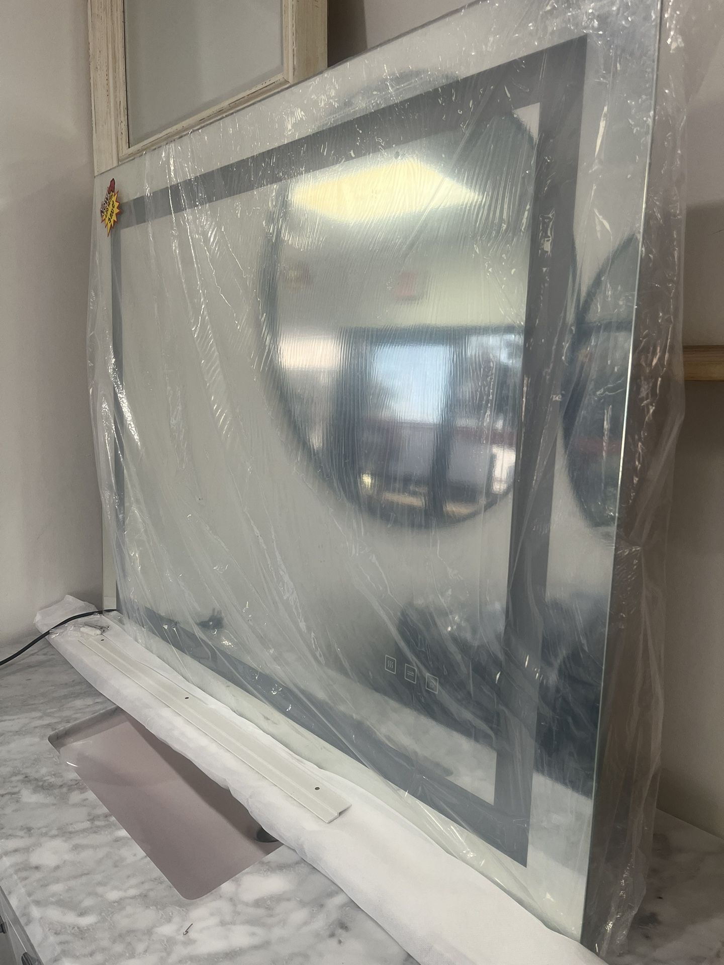 LED MIRROR