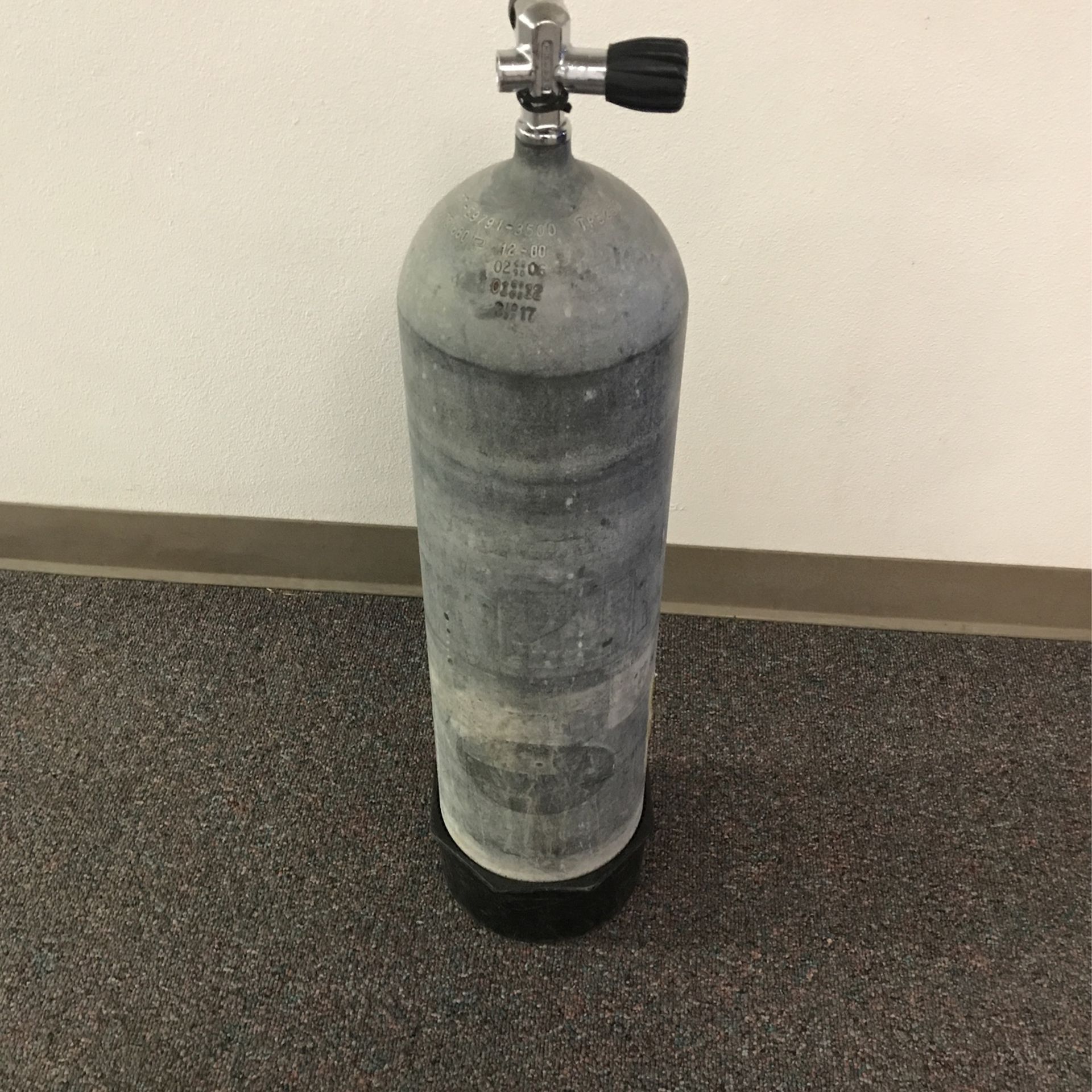HP120 Steel Scuba Tank