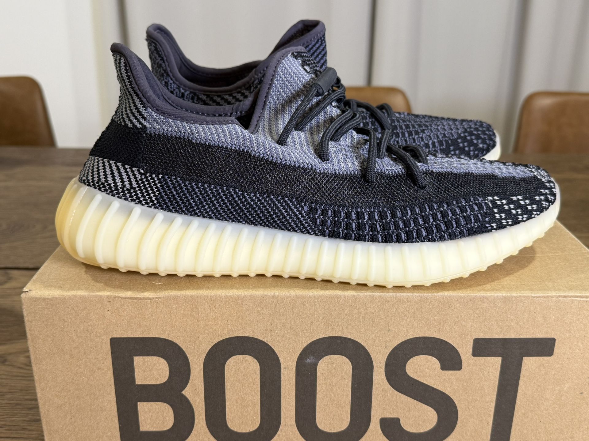 Adidas Yeezy Boost 350 V2 Carbon 11M