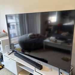 Samsung CU7000 2023 70’
