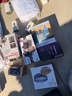Garage sale pallet lot