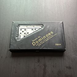 Dominoes 