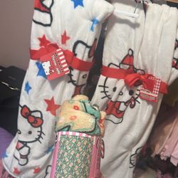 Hello Kitty Blanket