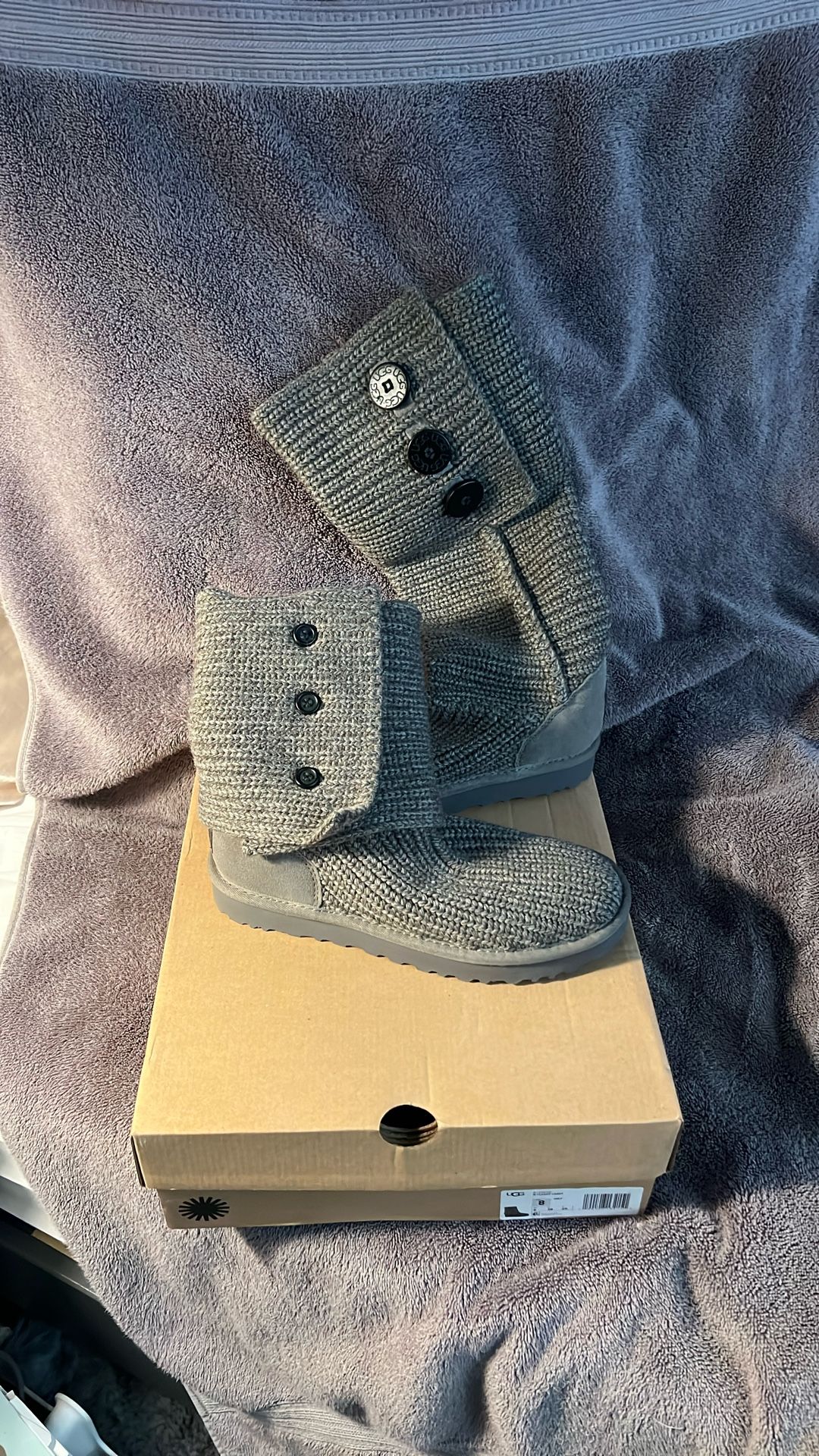 Brand New! UGG Women’s Classic Cardy Boots