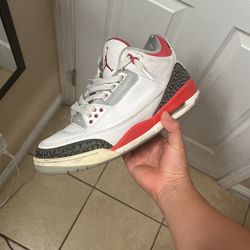Jordan 3 Fire Reds