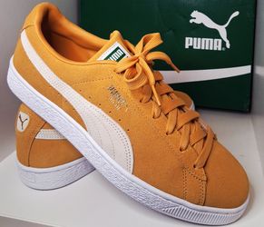 NEW Puma Suede Shoe/ size 10.5