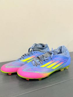 Boy soccer cleats