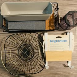 Vanity tray/tooth brush holder and all free