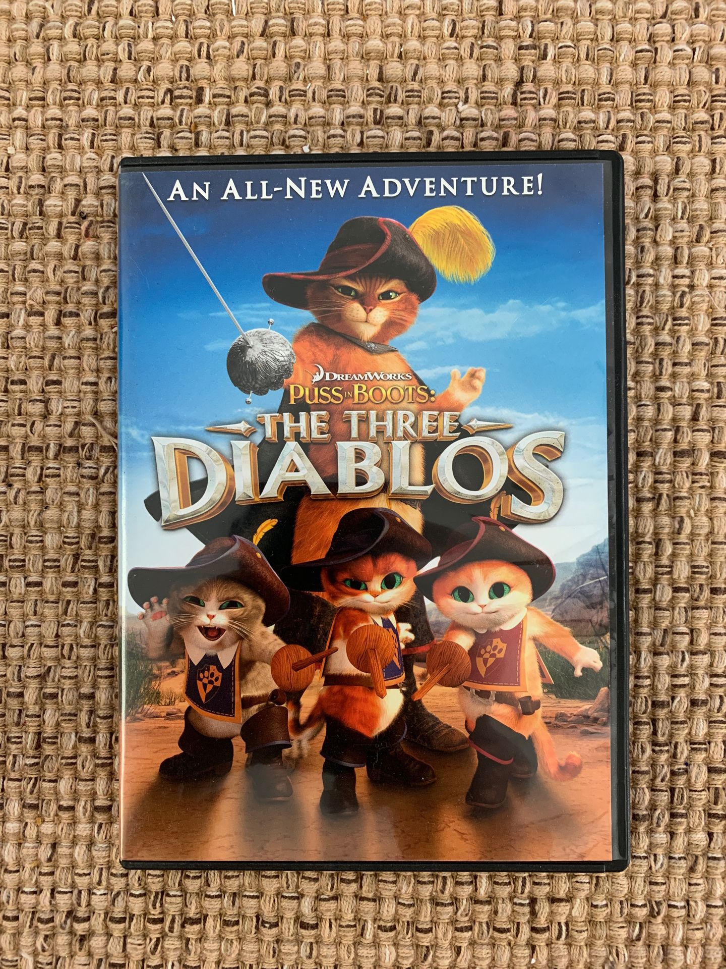 Dreamworks Puss in Boots: The Three Diablos DVD Like New kids movie