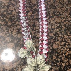 Graduation Leis, Money Lei/ Graduaciones 2022