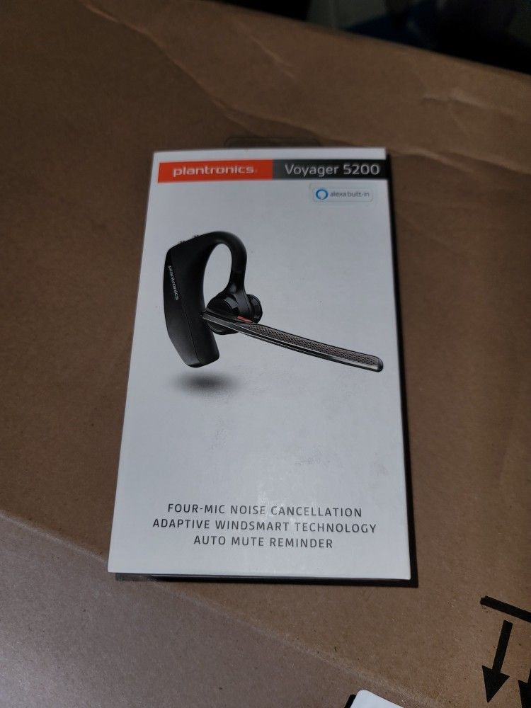 Plantronics Voyager 5200 Headset With Extra USB Cable And USB Bluetooth Adapter