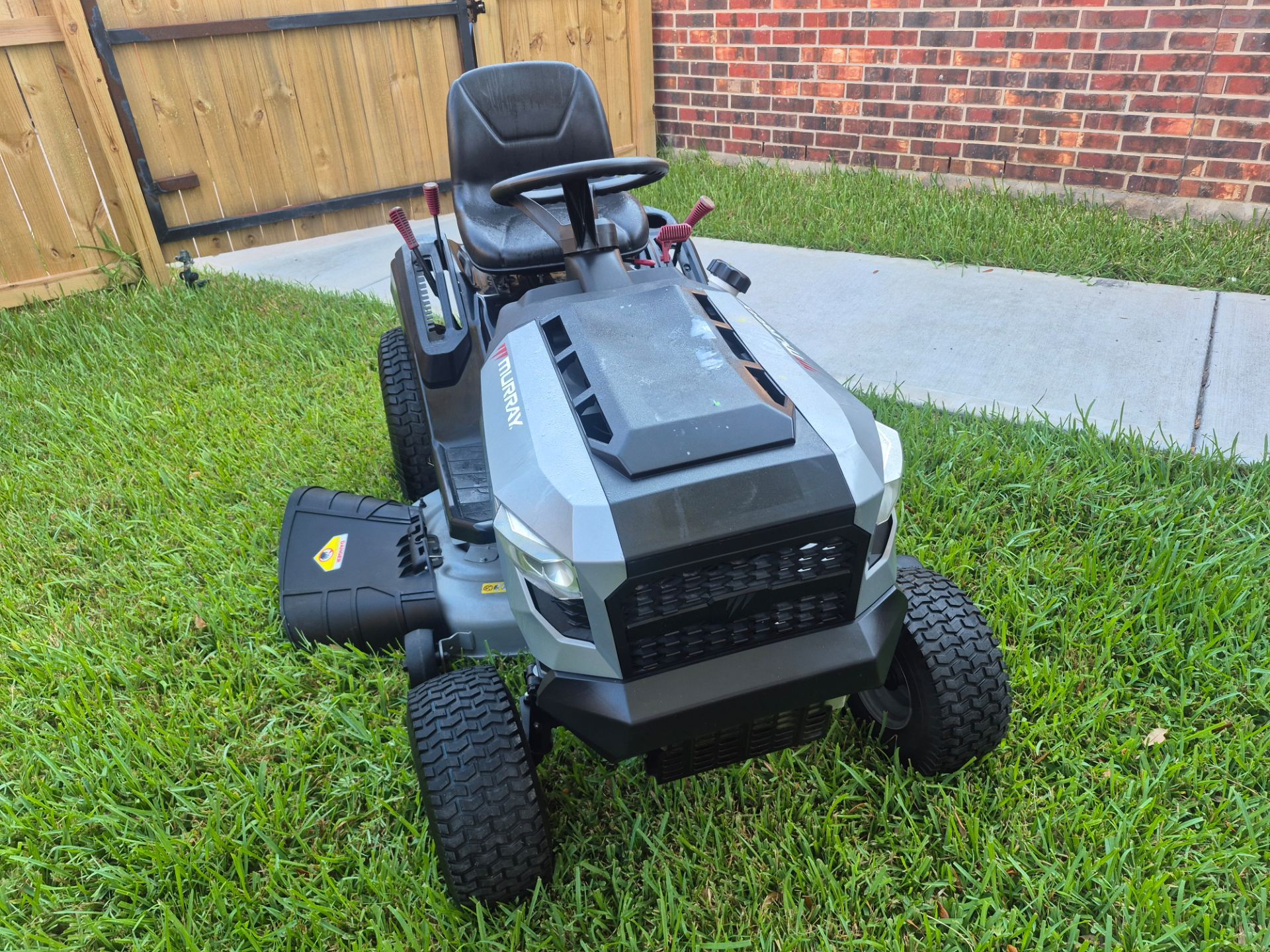 Murray Riding Mower Murray MT100 42 in. 13.5 HP 500cc E1350 Series Briggs and Stratton ...