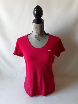 Nike Fit Dry women's red short sleeve top size M