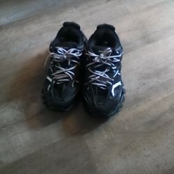 Balenciaga Tracks