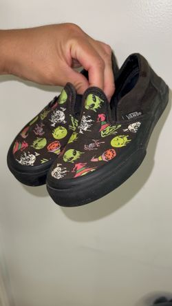 VANS SIZE 11