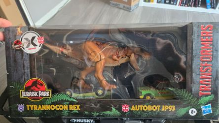 TRANSFORMERS JURASSIC PARK TYRANNOCON REX & AUTOBOT JP93