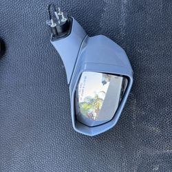 2017 Cadillac XT5 Replacement Passenger Side Mirror
