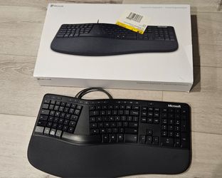 Microsoft Wired Ergonomic USB 2.0 Keyboard (LXM-00001 Model 1878)