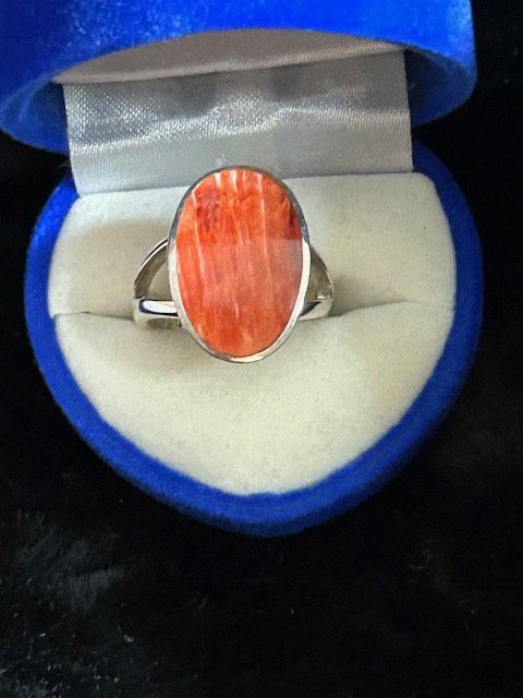 Modern Orange Spiny Oyster Sterling Silver Ring – Size 7
